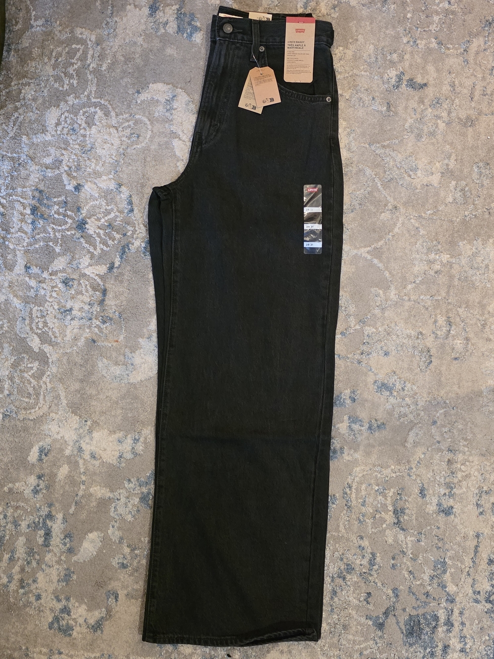 Levi's Relaxed Straight Black Jeans